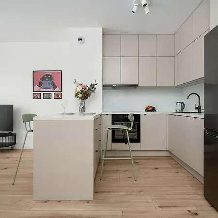 Apartman Beige In With Parking And Balcony By Renters Wrocław