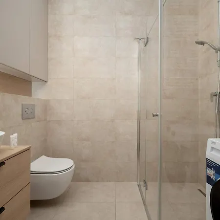 Beige In With Parking And Balcony By Renters Apartman