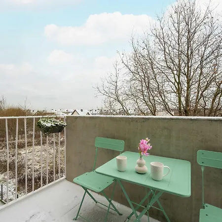 Beige In With Parking And Balcony By Renters Apartamento *
